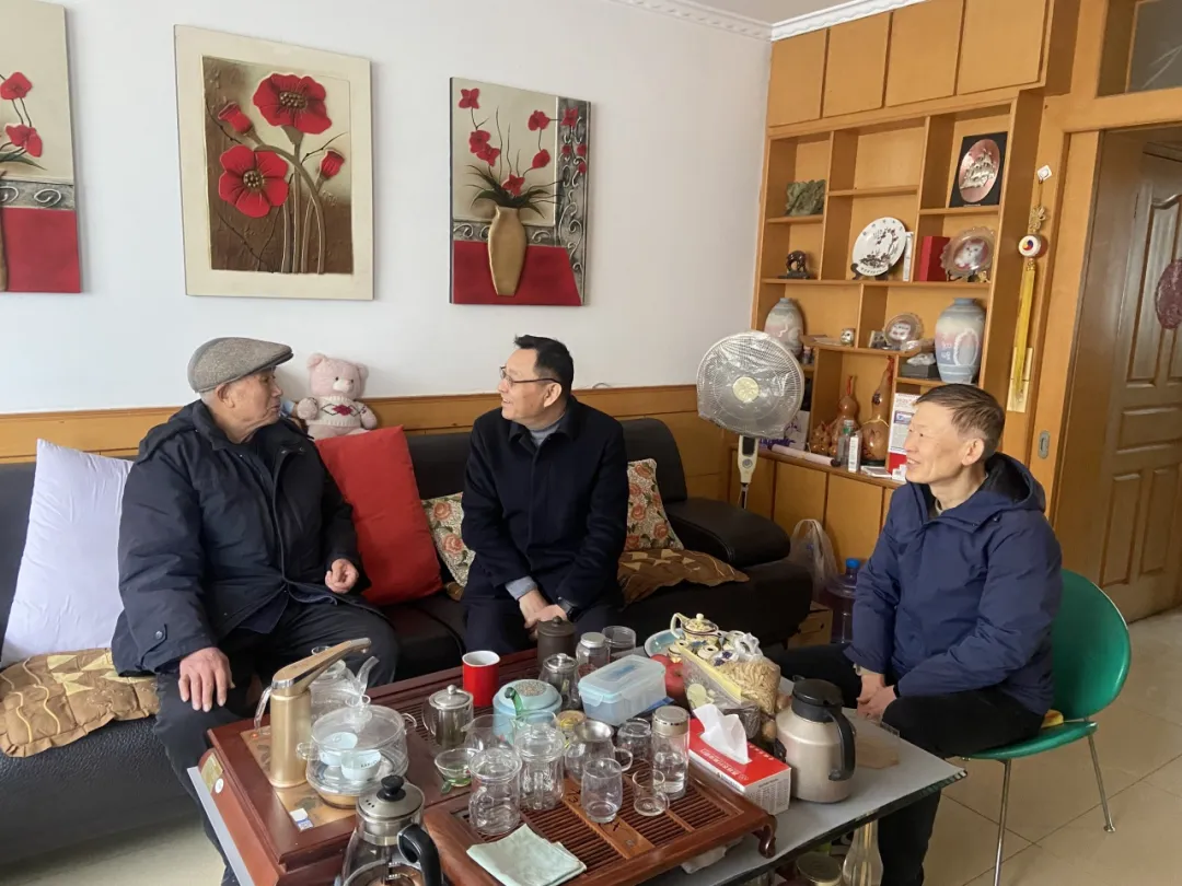 莒国古城管理服务中心开展新春走访慰问活动